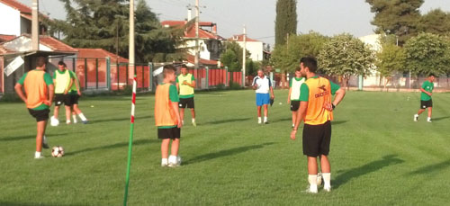 Νικήτρια στη λασπομαχία η Δήμητρα με 2-1