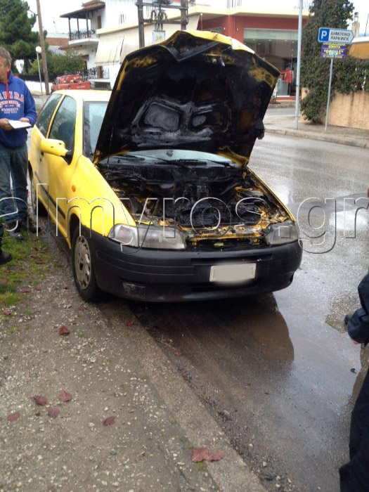 Αλμυρός: Φωτιά σε Ι.Χ. στη Β. Παύλου