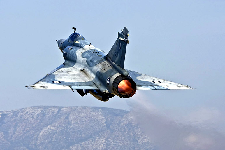 Πτώση Mirage 2000 νότια των Σποράδων – Σώος ο πιλότος