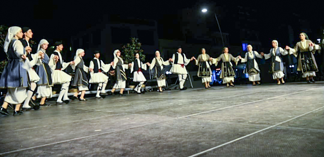 Χόρεψε σε Αγριά και Κόρινθο ο Πολιτιστικός Βρύναινας,  ετοιμάζει χορό κι εγκαίνια του λαογραφικού μουσείου