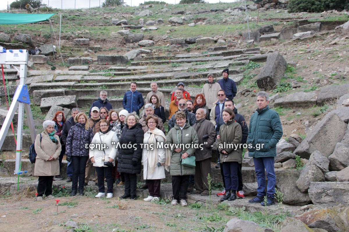 Ιστορικός περίπατος στο αρχαίο θέατρο Φθιωτίδων Θηβών