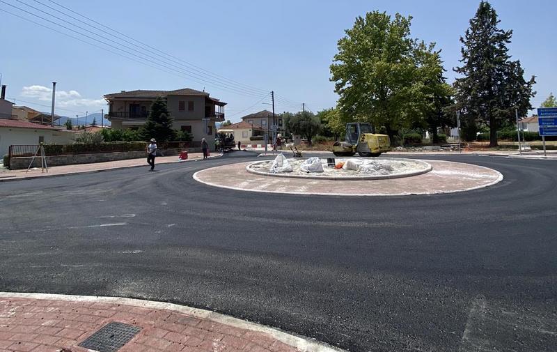 Ολοκληρώνεται από την Περιφέρεια Θεσσαλίας η κατασκευή κυκλικού κόμβου στον Αλμυρό