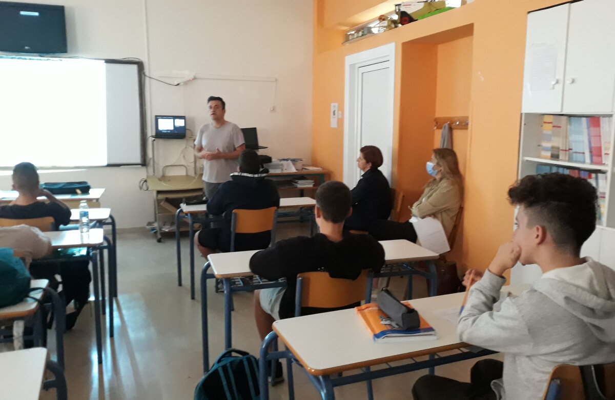 «Μεντορική», μια διδασκαλία για …εκπαιδευτικούς στο Γυμνάσιο Λ.Τ. Ευξεινούπολης