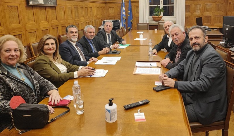 O Πρόεδρος της «Πρόταση Ζωής» Ευθ. Ζιγγιρίδης σε συνάντηση με βουλευτές του ΠΑΣΟΚ