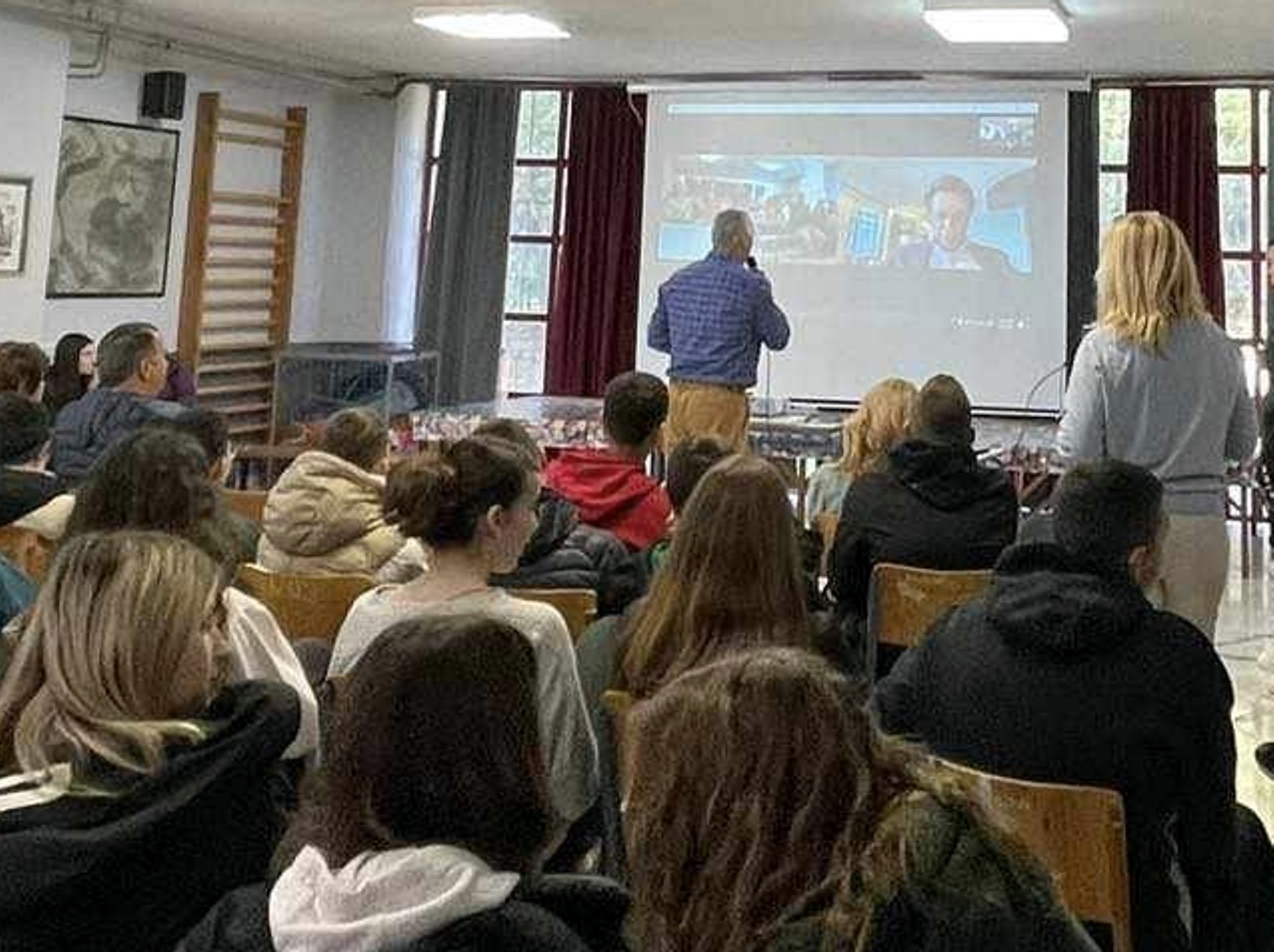 Διαδικτυακή συνάντηση μαθητών Σούρπης με τον συντοπίτη τους επιστήμονα Χ. Καλοδήμο