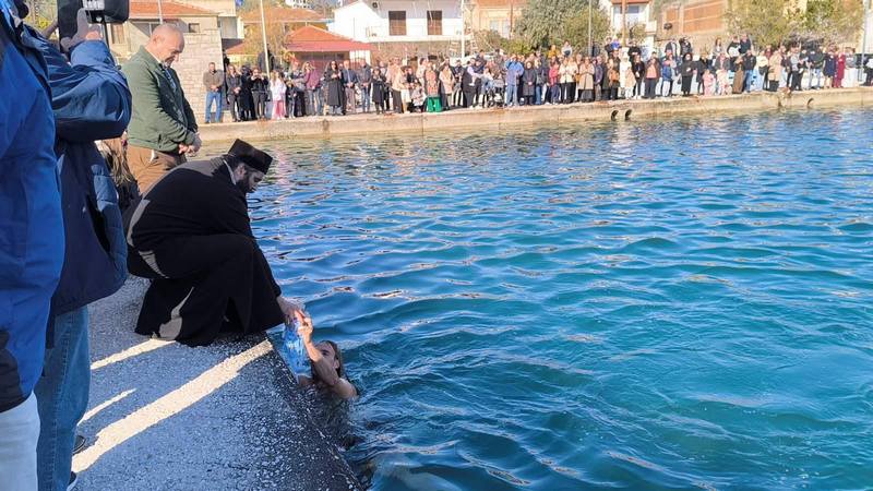 Η τελετή Καθαγιασμού των υδάτων για τους κατοίκους του Πτελεού