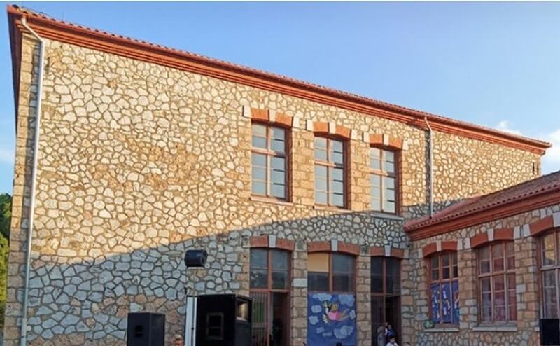 Τα Δημοτικά Σχολεία σε Σούρπη και Πτελεό εντάσσονται σε πρόγραμμα ενεργειακής αναβάθμισης