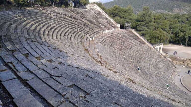 Εκδρομή στην Επίδαυρο διοργανώνει η Φιλάρχαιος Εταιρεία Αλμυρού «Όθρυς»