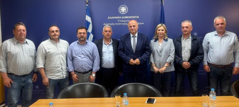 Κ. Τσιάρας, Ζ. Μακρή και παραγωγοί για την ελιά και το ελαιόλαδο