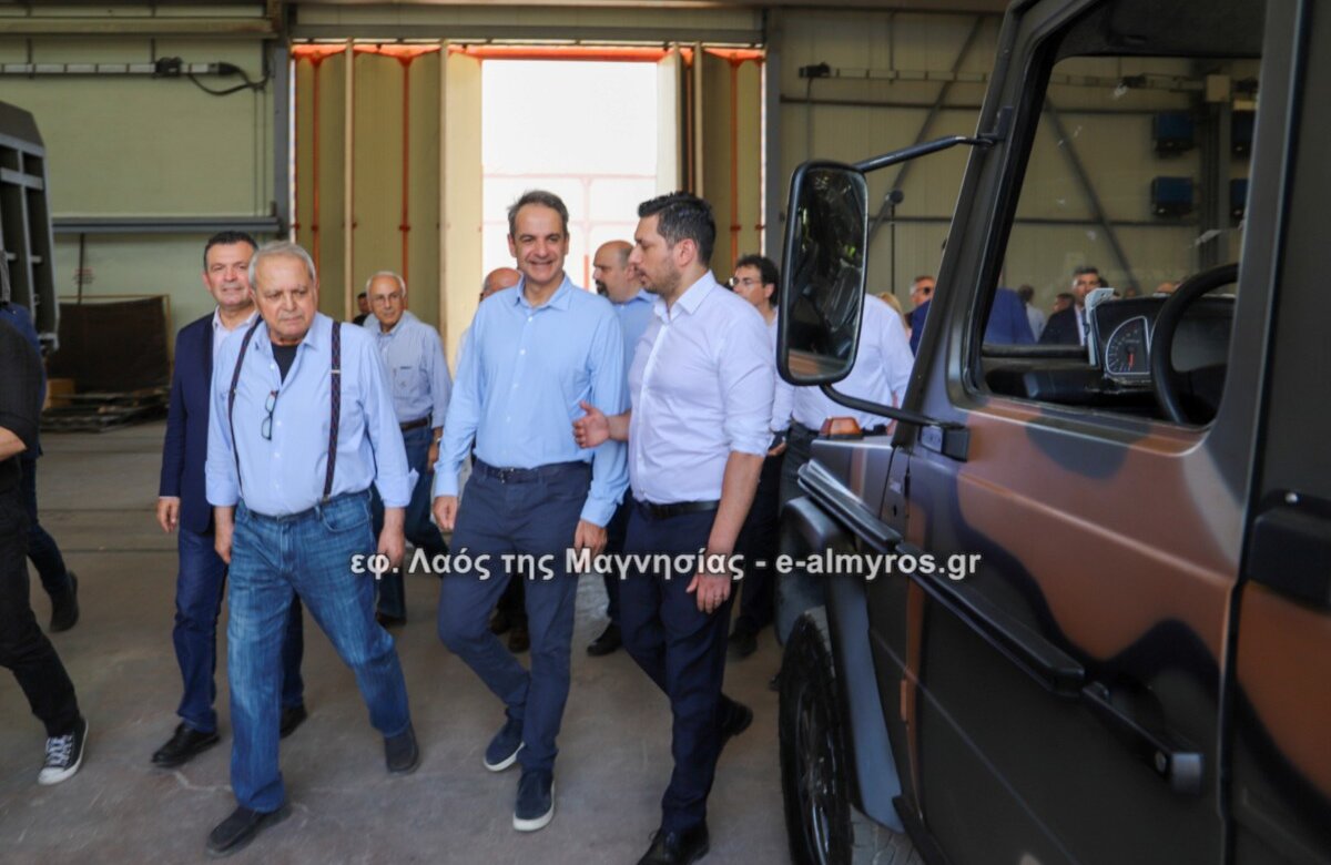 Η επίσκεψη του Πρωθυπουργού Κυριάκου Μητσοτάκη στις εγκαταστάσεις των εταιρειών Metlen και ΝΚ Trailers