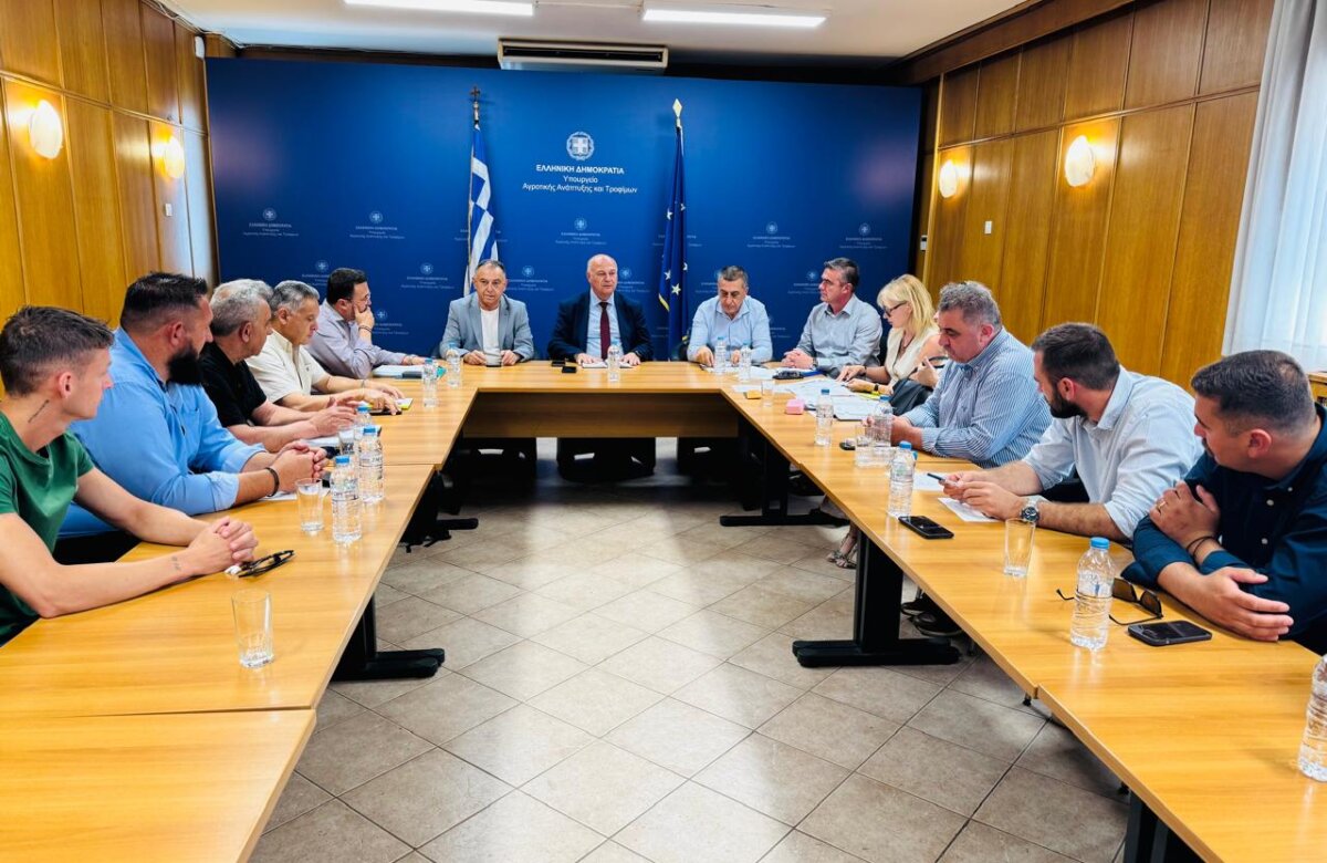 Δέσμευση Τσιάρα για πληρωμές στους πληγέντες Θεσσαλούς κτηνοτρόφους