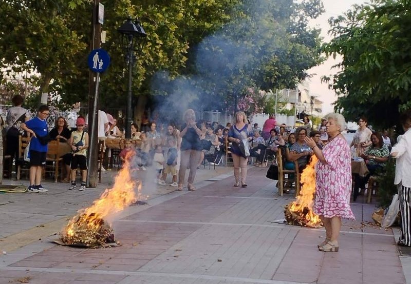 Τήρησαν το έθιμο του Κλήδονα σε Νέα Αγχίαλο και Μικροθήβες