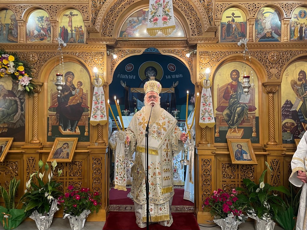 Πλήθος προσκυνητών στον Προφήτη Ηλία Αλυκών – Δημητριάδος Ιγνάτιος: «Η αγάπη και η πίστη θαυματουργούν»