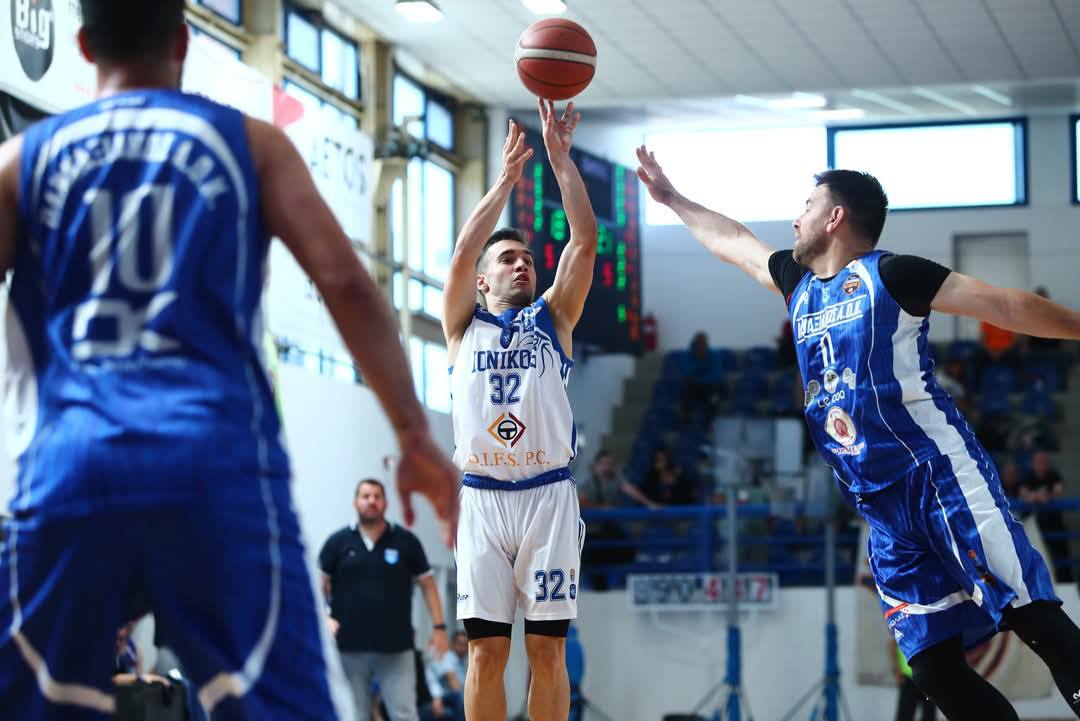 Μετά τις ανόδους, στη National League 1 με τον Ιωνικό ο Γιώργος Χατζηκυριάκος