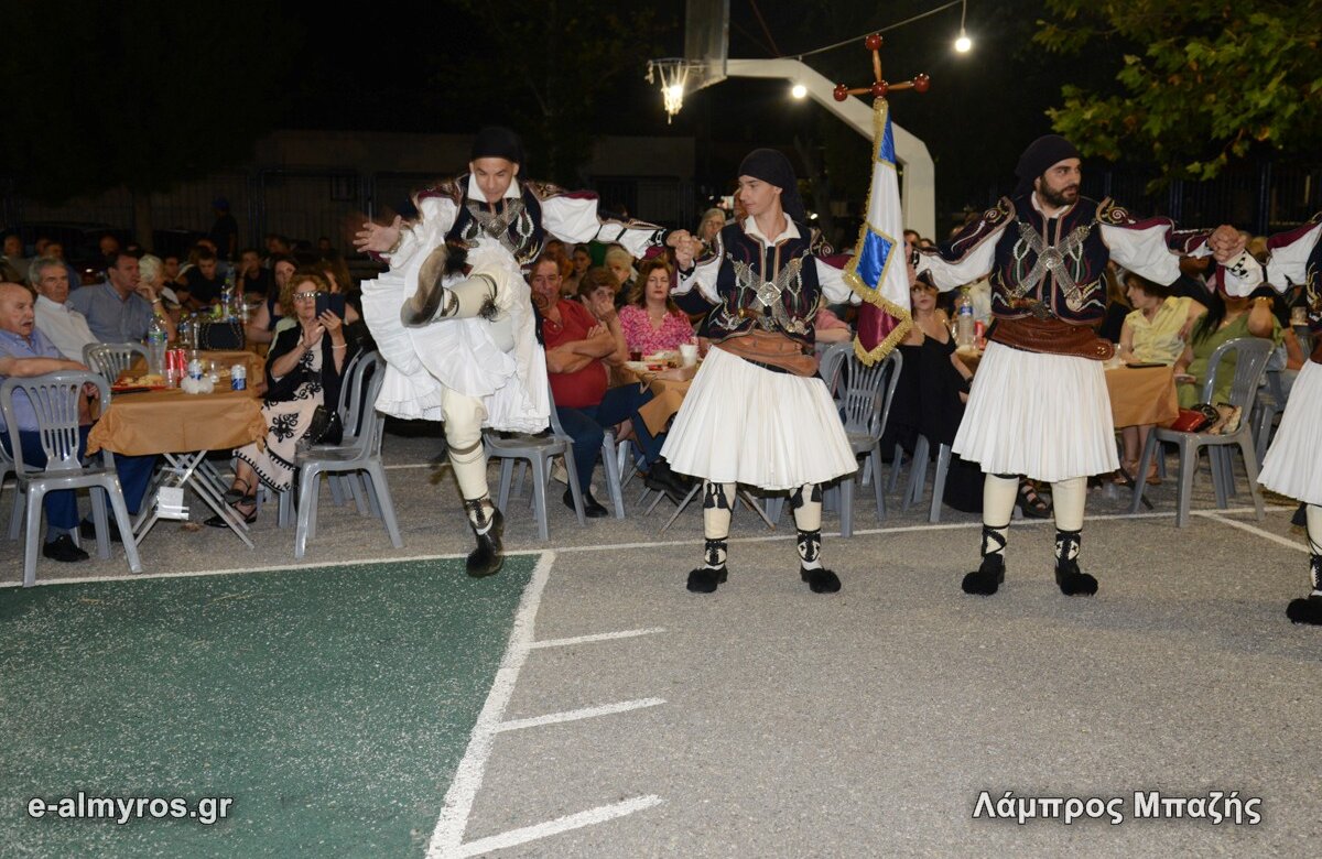 Πάνω από χίλια άτομα στον χορό του Συλλόγου Σαρακατσαναίων στην Ευξεινούπολη!