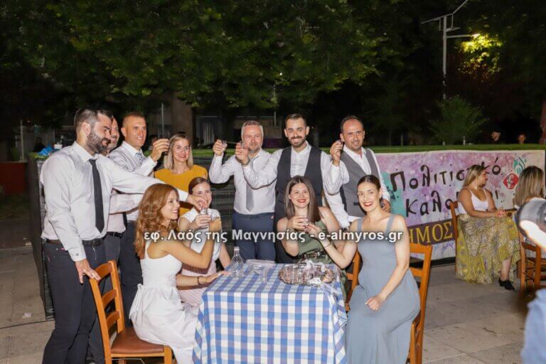 Φωτορεπορτάζ από “το πανηγύρι του χωριού” του Λυκείου Ελληνίδων