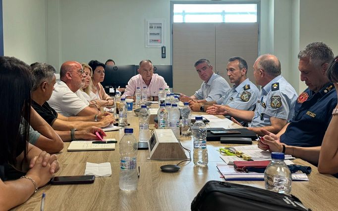 Πλήρης απαγόρευση μετακινήσεων σε ζώα και ζωοτροφές – Σύσκεψη για την τήρηση των μέτρων κατά της ευλογιάς