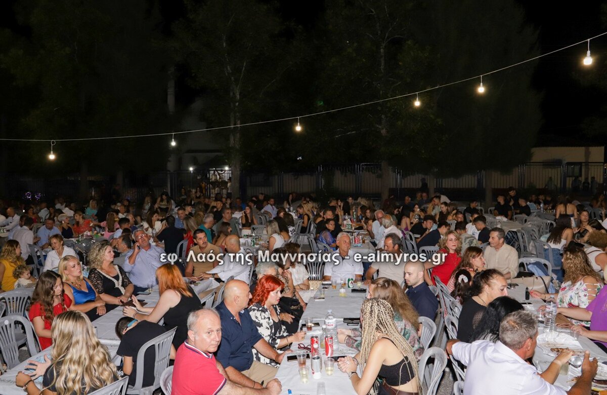 Γλέντι μέχρι πρωίας με την μεγάλη “κυρία του ποδοσφαίρου” Δήμητρα Ευξεινούπολης