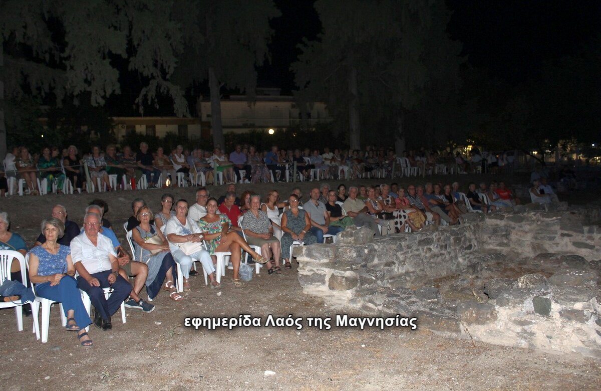 Μια υπέροχη μουσική βραδιά υπό το φως του φεγγαριού στη Ν. Αγχίαλο – φωτογραφίες