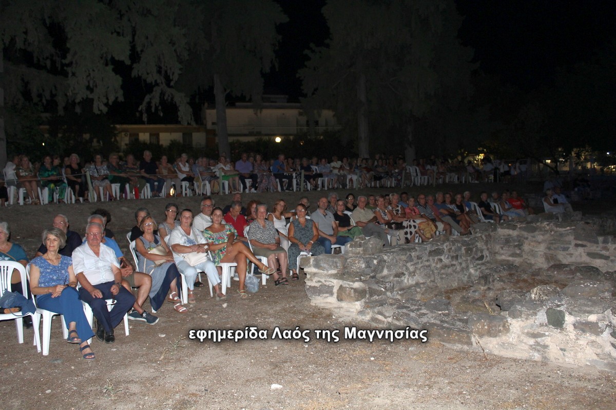 Μια υπέροχη μουσική βραδιά υπό το φως του φεγγαριού στη Ν. Αγχίαλο – φωτογραφίες