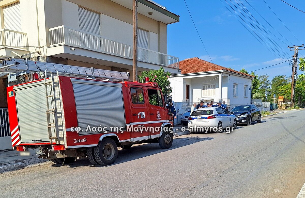 Σφοδρή σύγκρουση ΙΧ στην οδό  Αχιλλέως στον Αλμυρό
