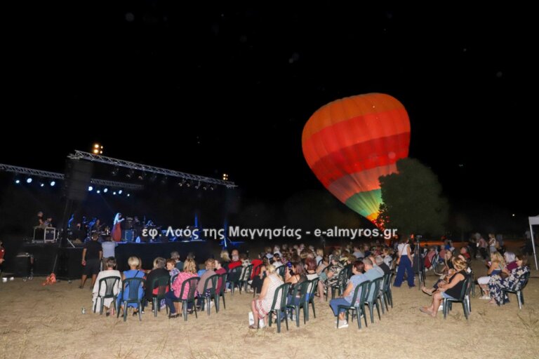 Με μια υπέροχη συναυλία της Βασιλικής Καρακώστα αποχαιρέτησε ο Δήμος Αλμυρού το καλοκαίρι – Φωτορεπορτάζ