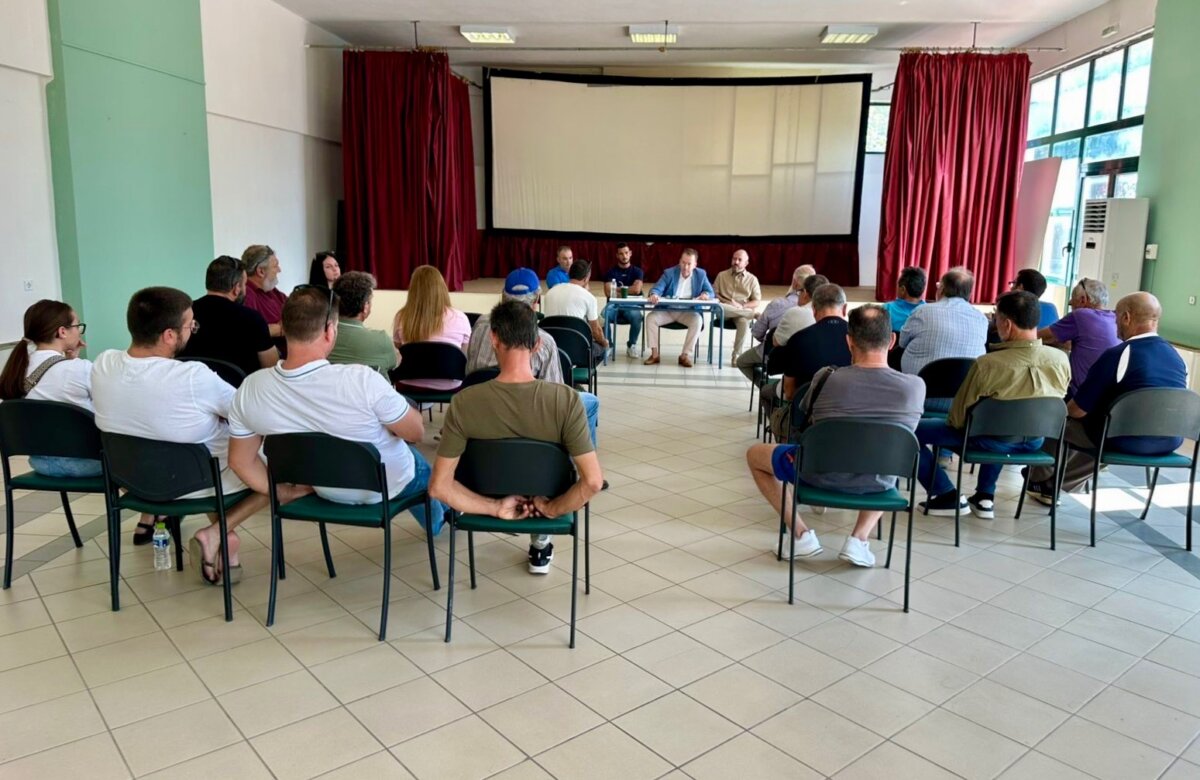 Σύσκεψη Μεϊκόπουλου-Κόκκαλη με κτηνοτρόφους του Αλμυρού για την ευλογιά