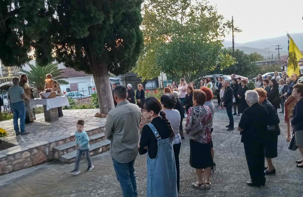 Λιτάνευση της εικόνας του ναού και Αρτοκλασία στον Άγιο Δημήτριο Σούρπης