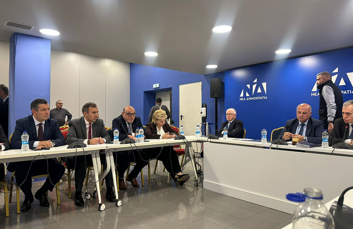 Προκαταβολή βασικής ενίσχυσης μέχρι 30 /11 και εκκαθάριση έως 31/12  Απαντήσεις στον Χρ. Μπουκώρο από Κ. Τσιάρα και Ι. Καββαδά