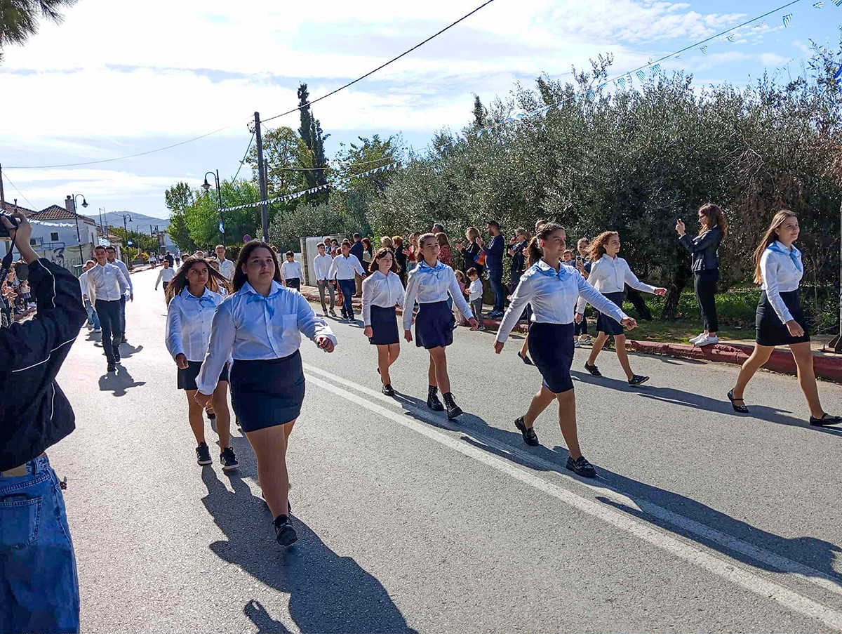 Εικόνες από την παρέλαση στη Σούρπη