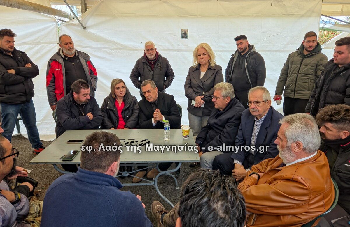 Δ. Κουρέτας από το  μπλόκο των Μικροθηβών : «Οι αγρότες δεν διεκδικούν  μόνο χρήματα αλλά το μέλλον τους»