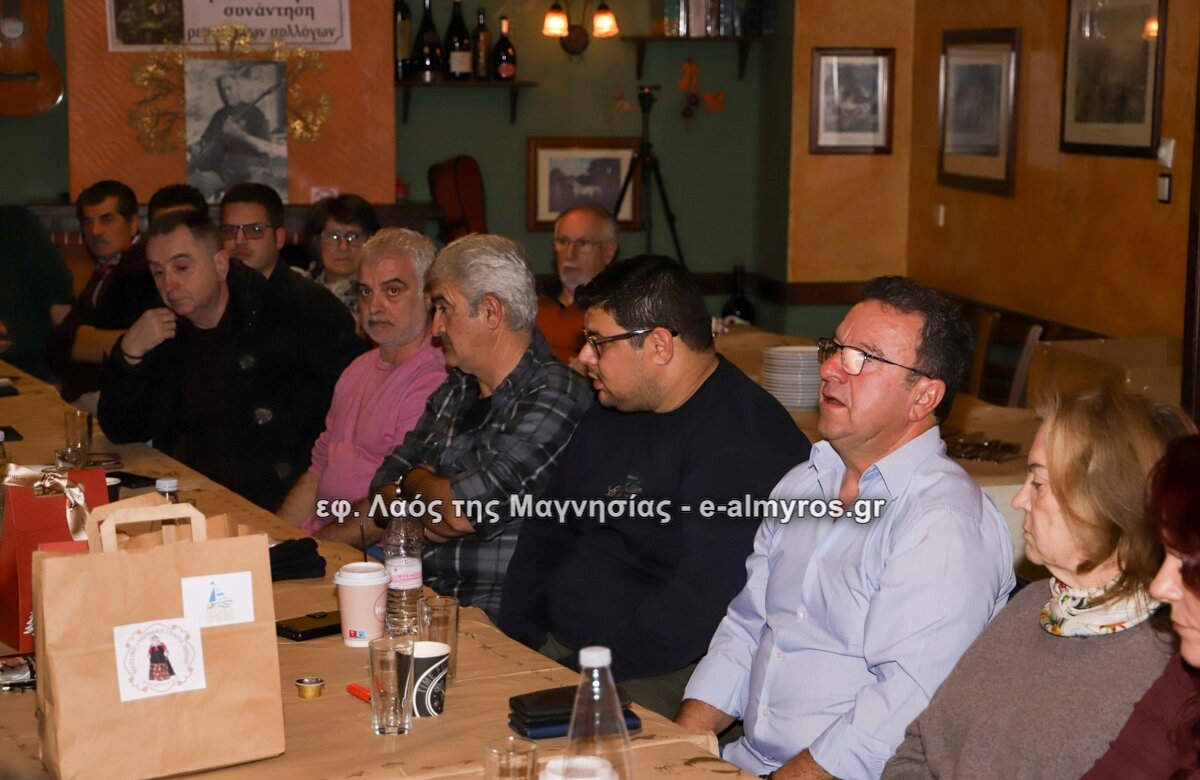 Η «καρδιά» του ρεμπέτικου χτύπησε στον Αλμυρό στην 1η Πανελλήνια Συνάντηση Ρεμπέτικων Συλλόγων