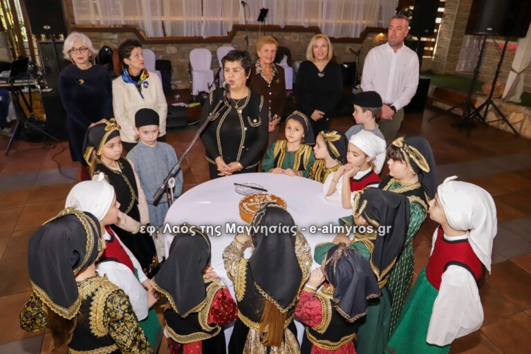 Με επιτυχία και έμφαση στην παράδοση ο ετήσιος χορός του Λυκείου των Ελληνίδων στον Αλμυρό