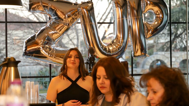 Γεμάτες γουλιές… γεμάτες αγκαλιές στα εγκαίνια του ZUP cafe