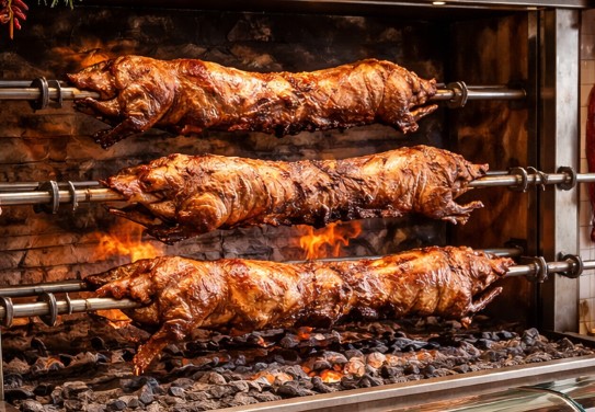 Πάσχα στην σκιά της ευλογιάς – Αρνί με το …κομμάτι – Συγκρατημένος ο κόσμος για τον οβελία