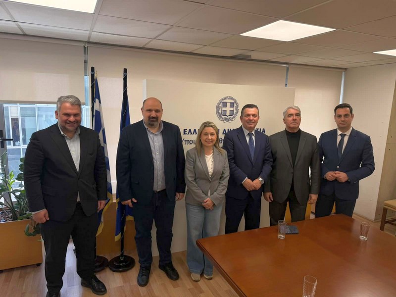 Χρ. Μπουκώρος: Συνεχίζεται η προσπάθεια για τα παραλιακά καταστήματα