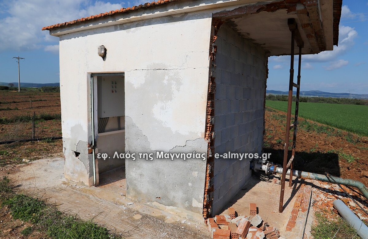 Μ. Παπαγιάννης: Σε συνεχή συνεργασία με τον Δήμο και την ΔΕΥΑΑΛ και σε επικοινωνία με τους πολίτες – Διανεμήθηκαν δεκάδες παλέτες με μπουκάλια νερό