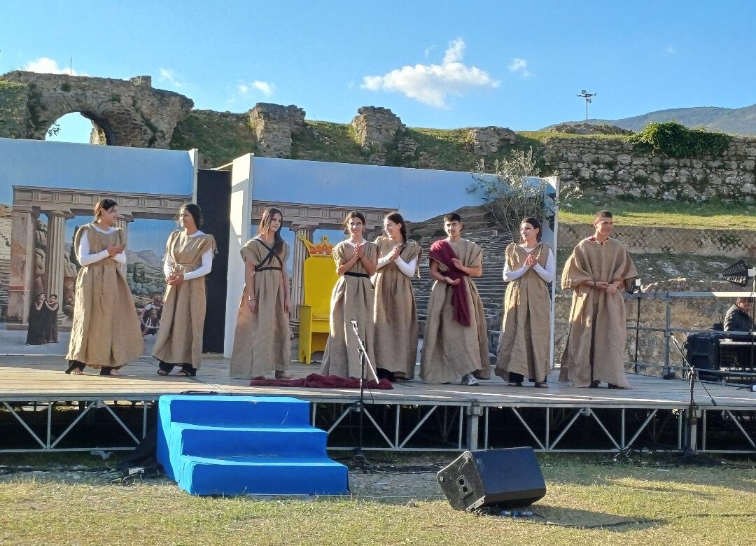 Το Γυμνάσιο-Λ.Τ. Ευξεινούπολης σε Μαθητικό Φεστιβάλ Αρχαίου Θεάτρου στην Καμπανία της Ιταλίας   
