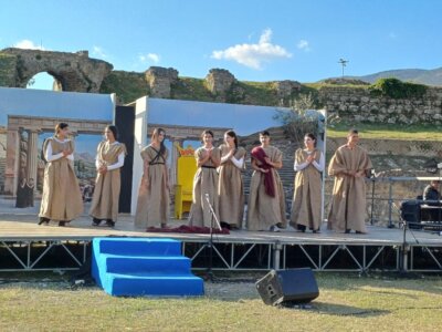 Το Γυμνάσιο-Λ.Τ. Ευξεινούπολης σε Μαθητικό Φεστιβάλ Αρχαίου Θεάτρου στην Καμπανία της Ιταλίας   