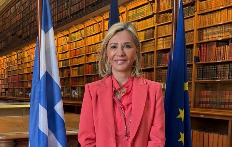 Ζ. Μακρή: “Νέες σημαντικές συναντήσεις και συνομιλίες στο Παρίσι»
