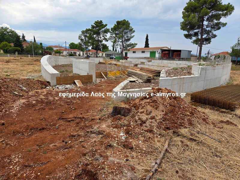Παίρνει μορφή το θεατράκι στον Πλάτανο