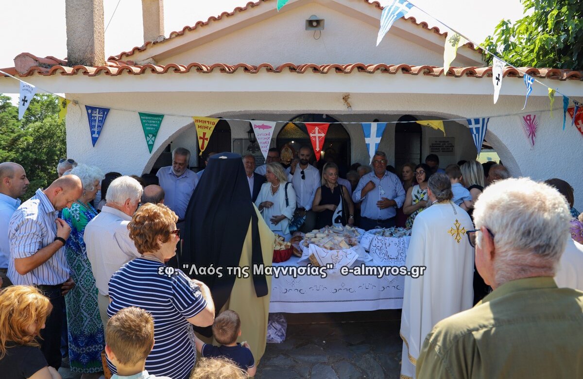 Περισσότεροι από κάθε άλλη φορά οι πιστοί στο Ξωκλήσι του Αγίου Νικολάου εν Βουνένοις – φωτορεπορτάζ
