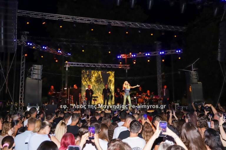 Ο κόσμος χάρηκε με την ψυχή του την συναυλία με την Πάολα – φωτορεποτάζ