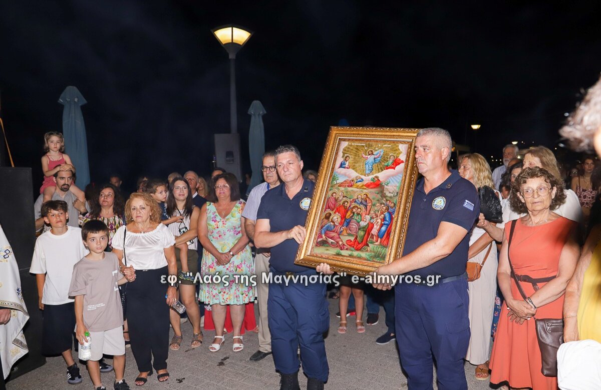 Με κατάνυξη η περιφορά παραμονή της Μεταμορφώσεως του Σωτήρος στην ηλιόλουστη Αμαλιάπολη