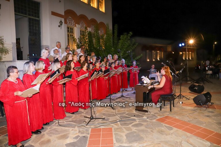 Συγκινητική βραδιά μνήμης για την Απελευθέρωση όπου η μουσική συνάντησε τον λόγο… φωτορεπορτάζ