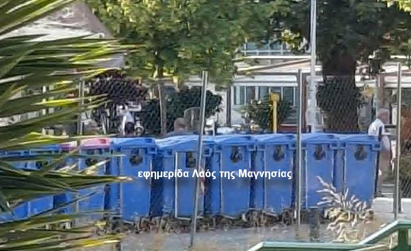 Ρίχνουν σε κάδους ανακύκλωσης οικιακά απορρίμματα – Καταγγελία συμπολίτη