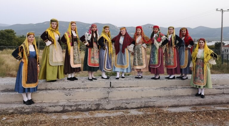 Εγγραφές στις χορευτικές ομάδες του Λυκείου των Ελληνίδων Βόλου στον Αλμυρό